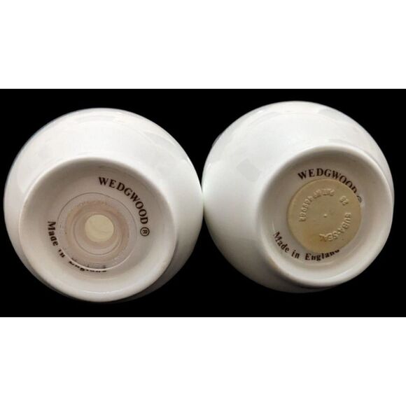 Wedgwood Strawberry and Vine Bone China Salt & Pepper Cruet‎ Set - White - Picture 4 of 4